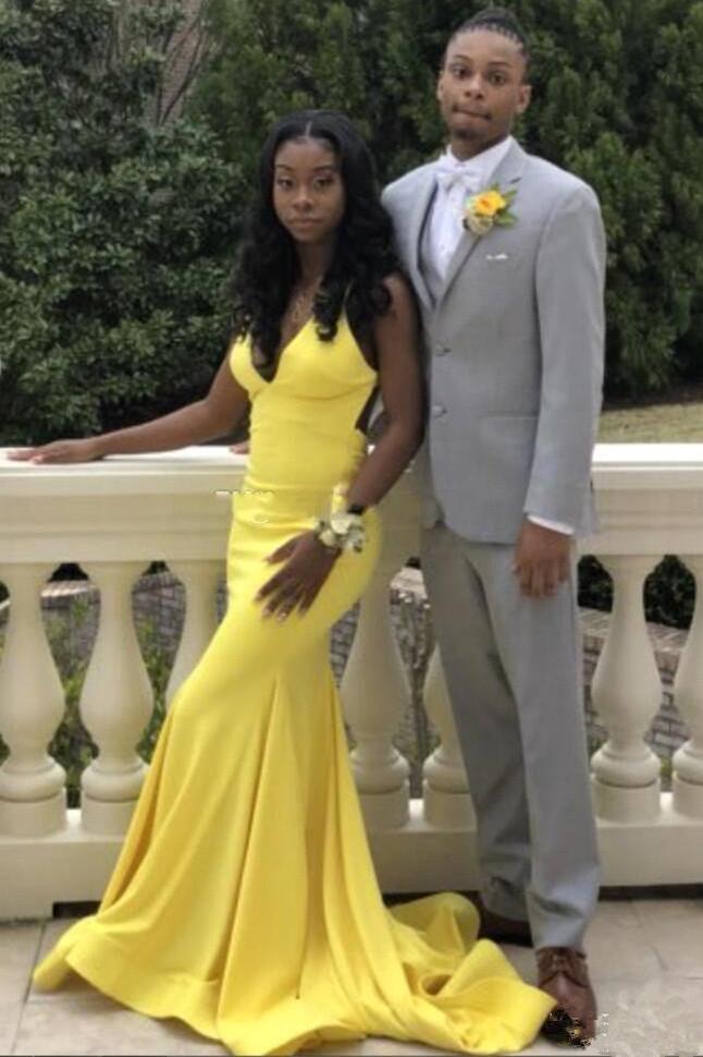 Chic Backless V-Neck daffodil Affordable Mermaid Formal Dresses Online