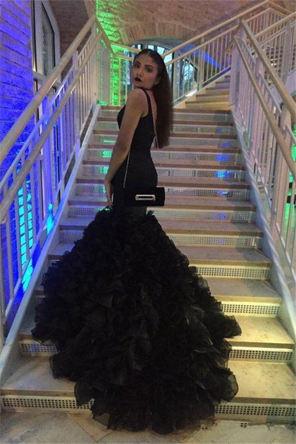 Chic Black Deep-V-Neck Mermaid Sleeveless Formal Dresses
