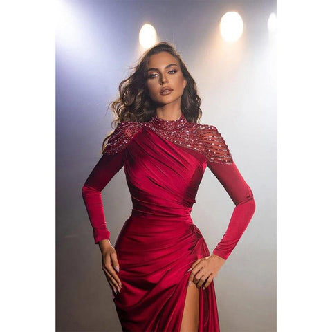 Robe de soirée sirène chic à col haut et manches longues avec fente 
