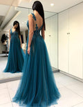 Robe de bal longue chic en tulle, coupe trapèze, col en V, dos nu et fente.