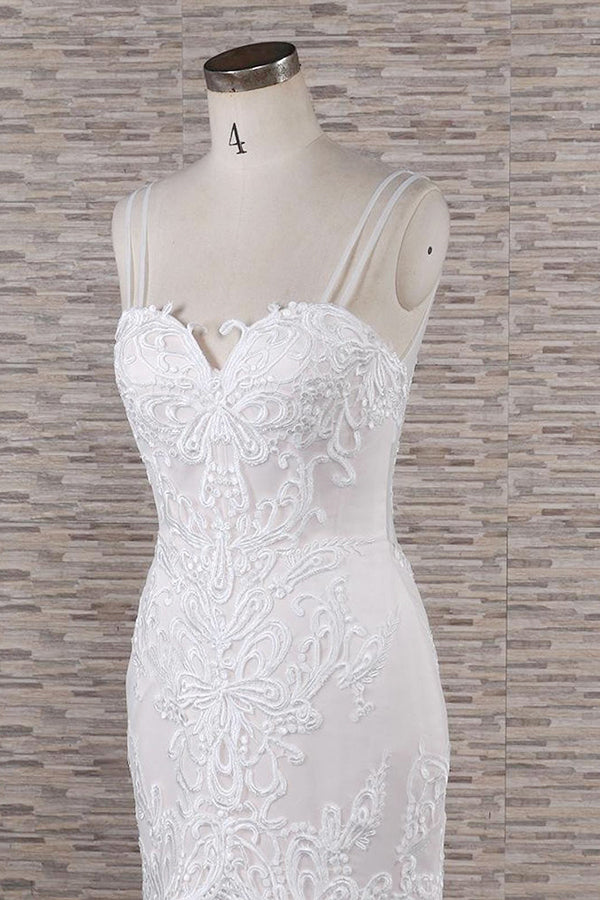 Robe de mariée sirène longue chic à bretelles spaghetti et appliques en dentelle, décolleté cœur