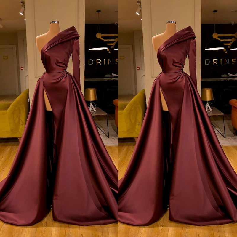 Robe de soirée chic à manches longues fendue en solde (une manche)
