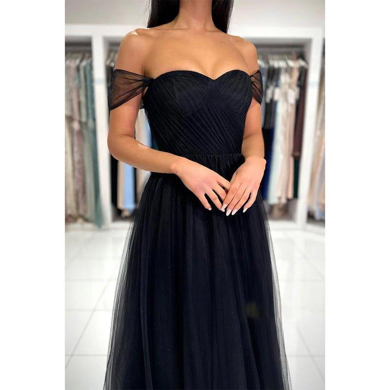 Robe de bal longue en tulle noir, chic et moderne, coupe trapèze, bretelles dénudées 