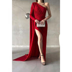 Robe de bal longue plissée à une épaule et paillettes chic et moderne avec traîne 