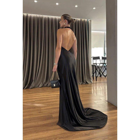 Elegante y moderno vestido de fiesta formal de noche, sin mangas, con cuello alto y abertura lateral, sin mangas y sin mangas.