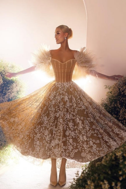 Robe de mariée chic en dentelle, épaules dénudées, longueur cheville, décolleté cœur