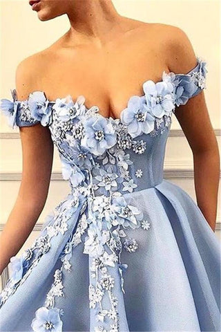 Vestidos formales de corte A sin mangas con apliques florales y hombros descubiertos.