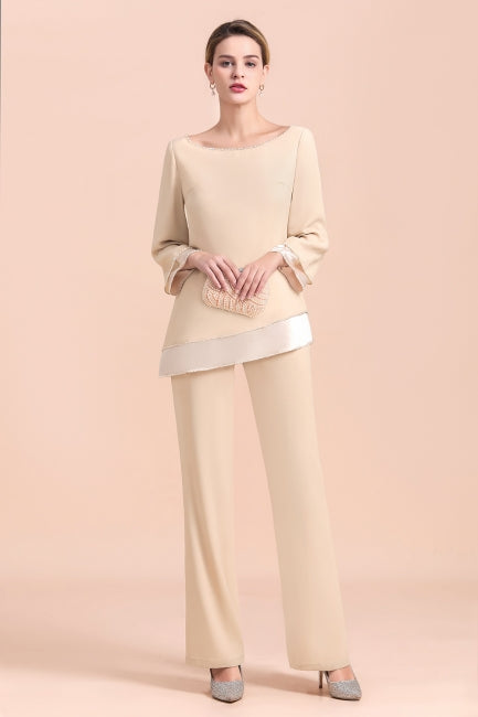 Elegante mono de gasa color champán con cuello redondo para la madre de la novia disponible online