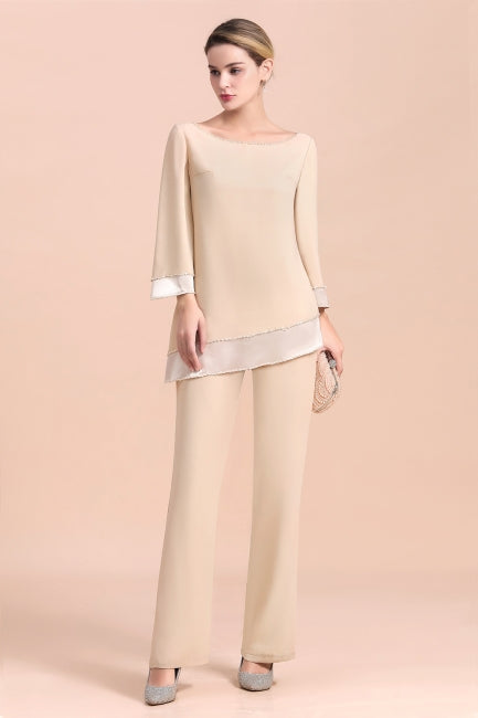 Elegante mono de gasa color champán con cuello redondo para la madre de la novia disponible online