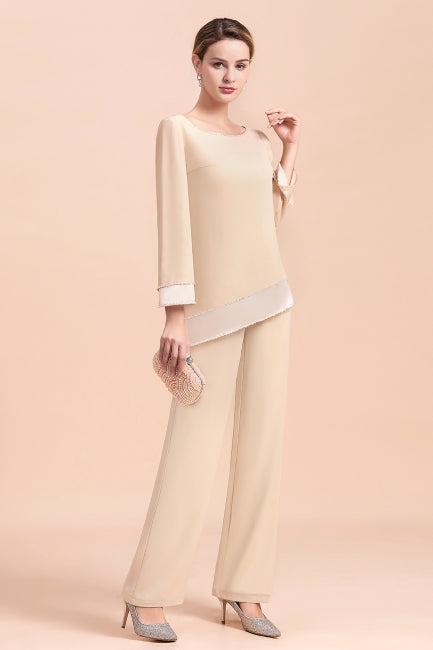 Elegante mono de gasa color champán con cuello redondo para la madre de la novia disponible online