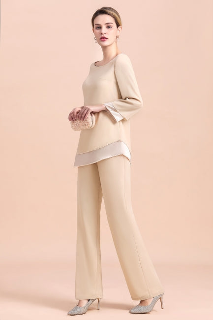 Elegante mono de gasa color champán con cuello redondo para la madre de la novia disponible online