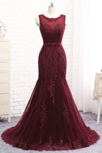 Chic Scoop Sleeveless Tulle Mermaid Appliques Sequins Zipper Prom Dresses
