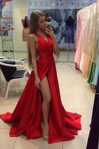 Chic Split Prom Dresses V-Neck Stretch Satin Evening Gowns