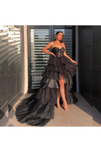 Chic Strapless Sweetheart Hi-Lo Tulle Prom Dresses Sheer Ruffles Evening Dresses With Chapel Train