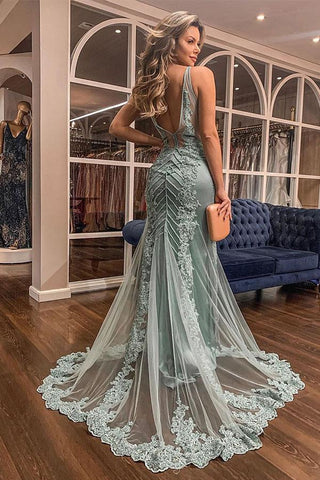 Elegantes vestidos de fiesta de sirena con escote corazón, espalda descubierta y cola de tul