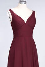 Vestido de dama de honor de gasa con escote en V, tirantes, sin mangas, volantes y largo hasta el suelo, con espalda descubierta.