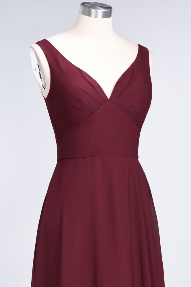 Vestido de dama de honor de gasa con escote en V, tirantes, sin mangas, volantes y largo hasta el suelo, con espalda descubierta.