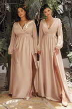 Robe longue fendue jusqu'à la cuisse, décolleté plongeant en V