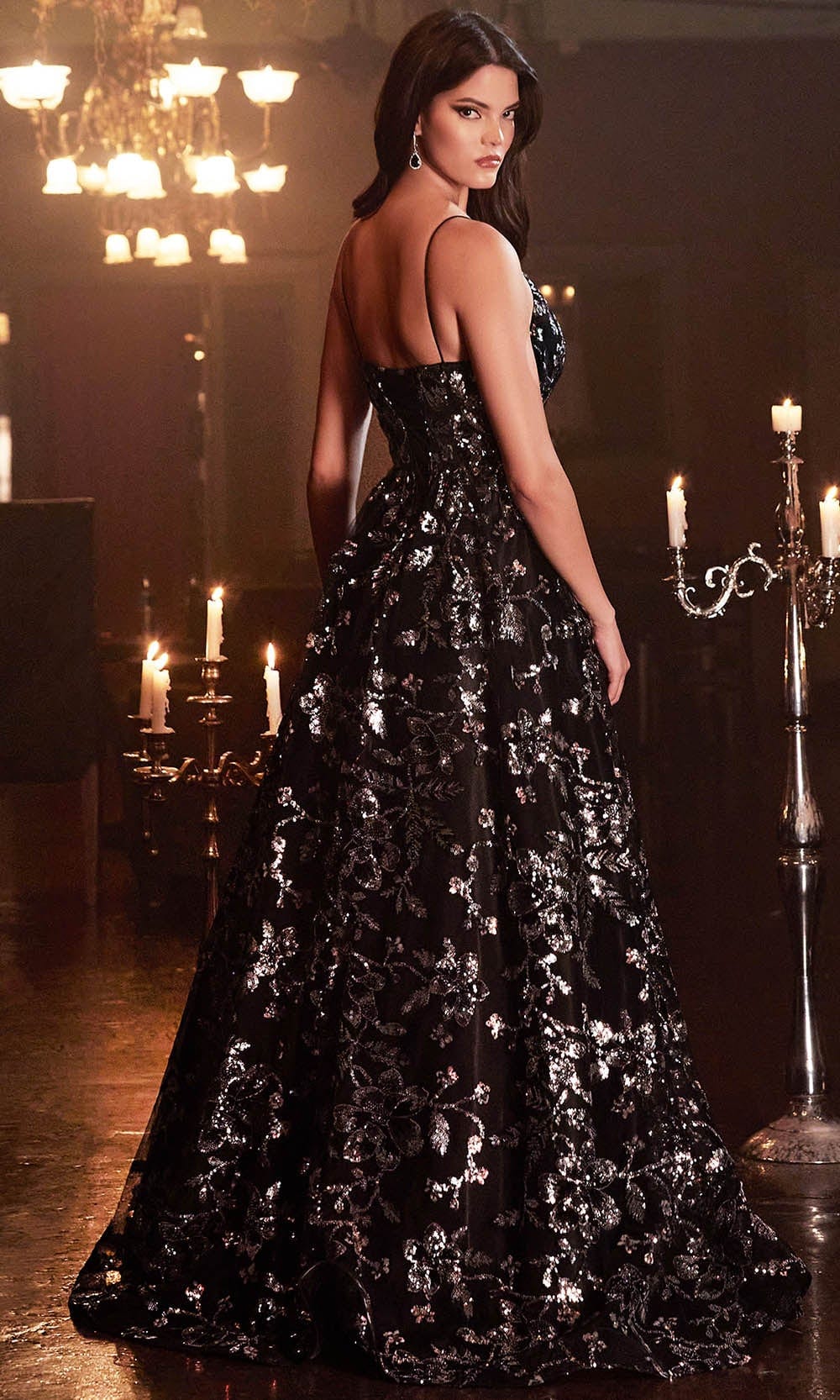 Robe de soirée à sequins floraux