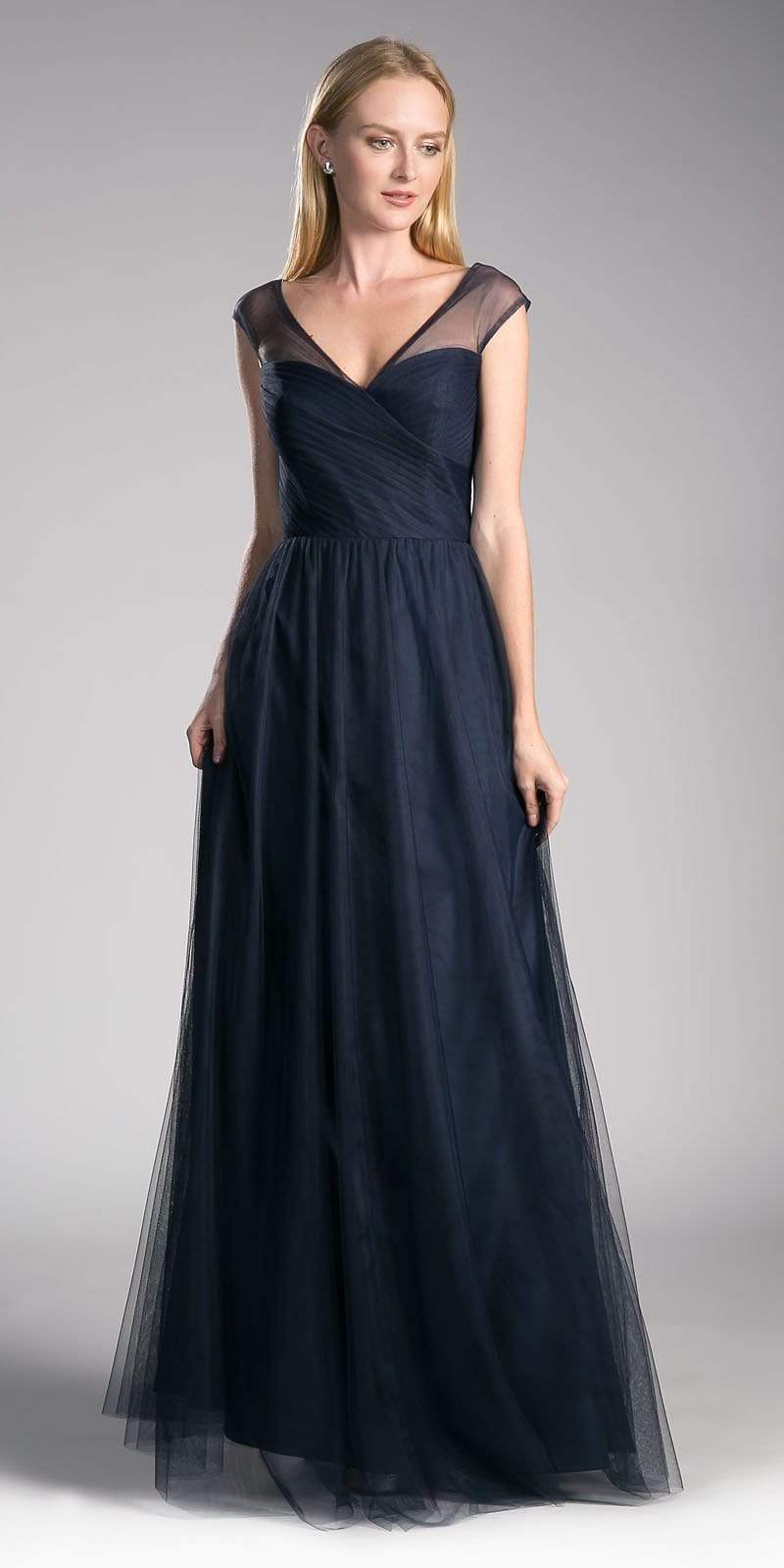Robe trapèze sans manches à haut plissé