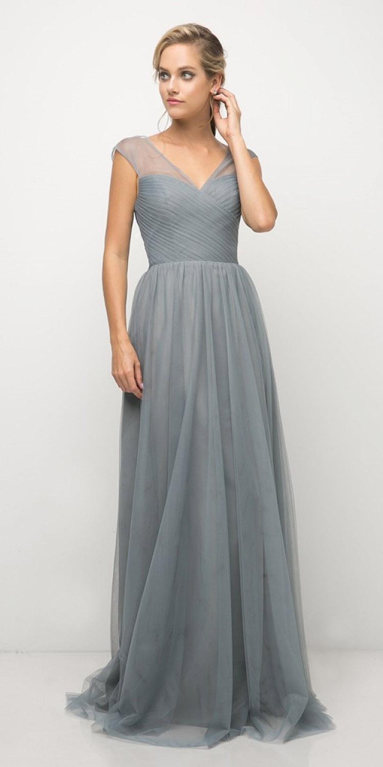 Robe trapèze sans manches à haut plissé