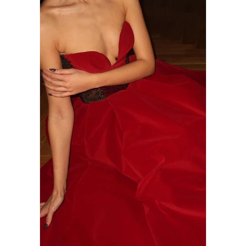 Robe de bal de fin d'année classique et intemporelle sans manches, col en V, coupe trapèze, en tulle