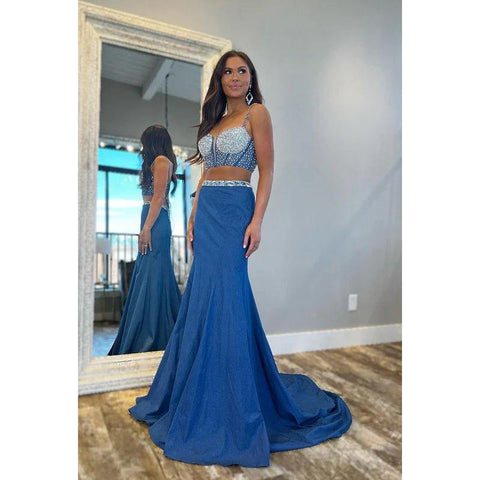 Robe de bal sirène deux pièces classique et intemporelle à bretelles spaghetti et dos nu perlé