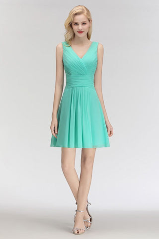 Vestido de cóctel corto clásico con escote en V y estampado floral, sin mangas, de gasa, hasta la rodilla, ideal para fiestas de bienvenida.