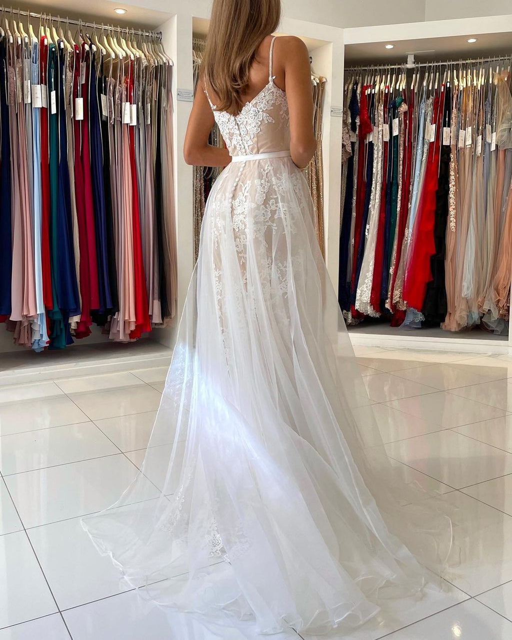 Robe de bal sirène élégante, applications de dentelle, bretelles spaghetti