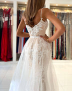 Robe de bal sirène élégante, applications de dentelle, bretelles spaghetti