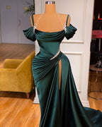 Robe de bal sirène élégante à volants, fente haute et épaules dénudées