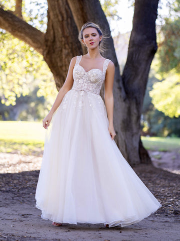 Vestido de graduación largo hasta el suelo con tul y apliques de corsé
