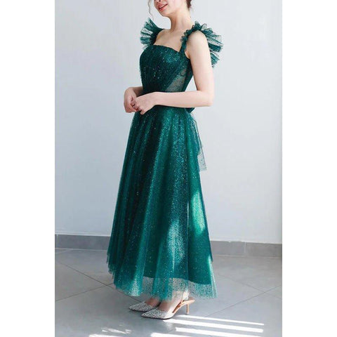 Vestido de fiesta de noche cuadrado con tirantes brillantes, corte A y ornamentado de alta costura