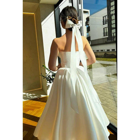 Robe de bal élégante et formelle, col en V, coupe trapèze, sans manches, sans bretelles