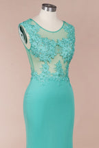 Robe de soirée longue sirène en mousseline à col rond et applications de dentelle, sans manches