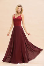 Vestido de noche largo de satén color burdeos con espalda cruzada y escote sin espalda para dama de honor