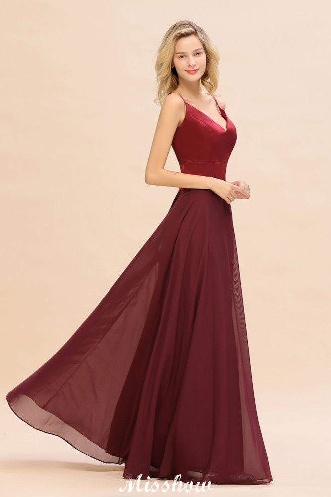Vestido de noche largo de satén color burdeos con espalda cruzada y escote sin espalda para dama de honor