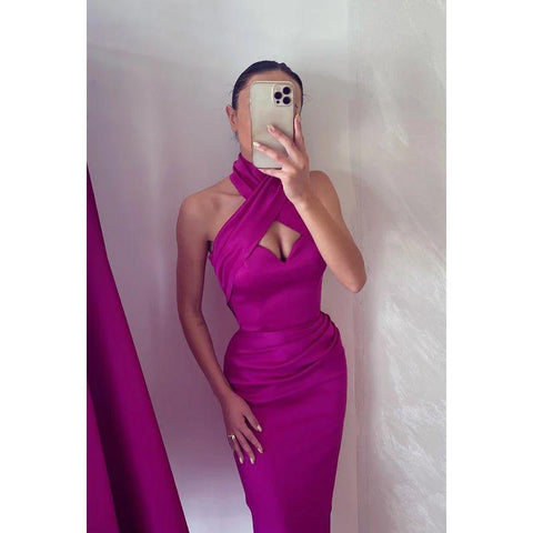 Vestido de noche largo de satén fruncido con cuello halter, sin mangas y escote cruzado