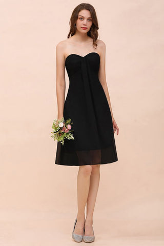 Lindo vestido negro de dama de honor hasta la rodilla, con escote corazón, ideal para niñas.