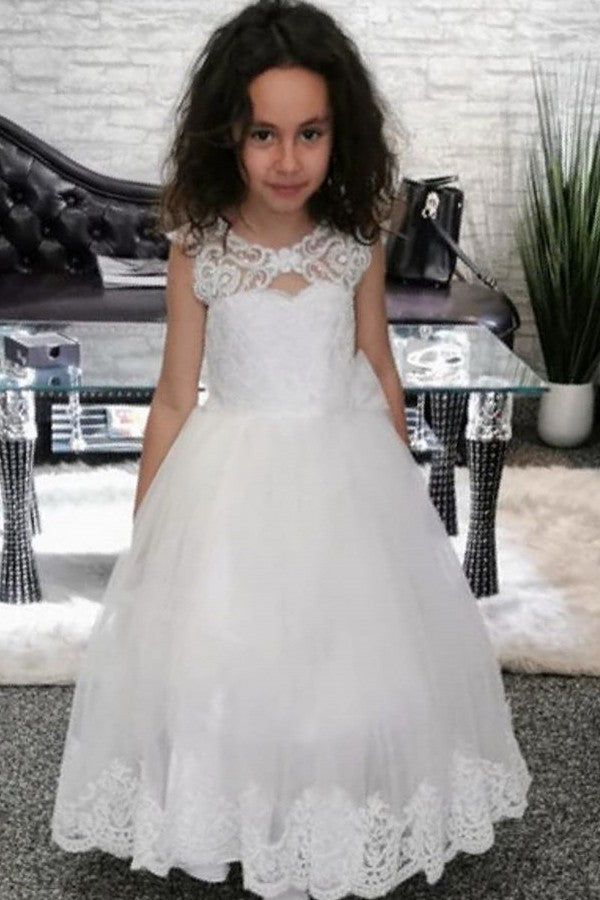 Lindo vestido largo de niña de las flores con escote barco, apliques de encaje y cola de perlas