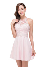 Lindos vestidos de dama de honor cortos, de corte A y con apliques