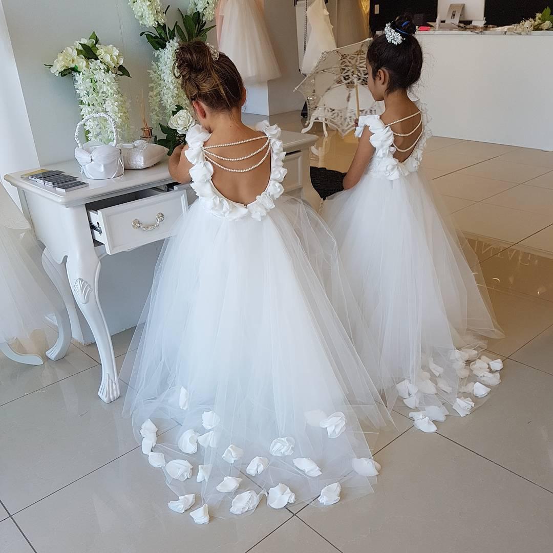 Lindos vestidos de niña de las flores con apliques de tul, espalda descubierta y perlas