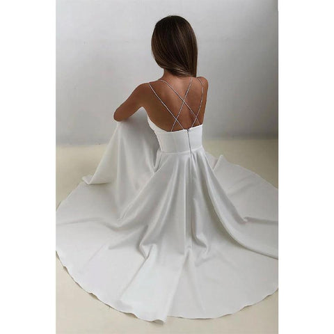 Robe de soirée simple à bretelles spaghetti et col en V 