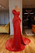Vestido de graduación rojo de sirena con lentejuelas y escote corazón