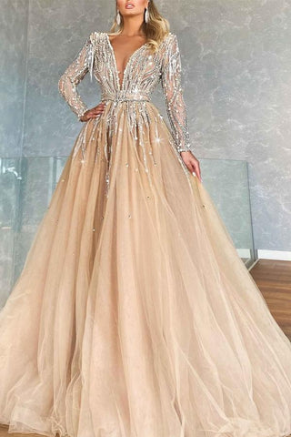Robe de bal champagne à manches longues en tulle ornée de perles