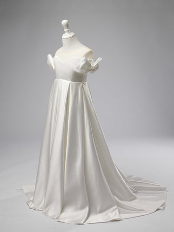 Vestido de niña de las flores color marfil con cola de satén 