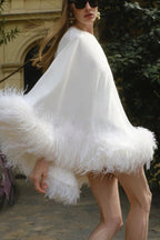 Robe mini de soirée asymétrique à ourlet plume Vegas Living 