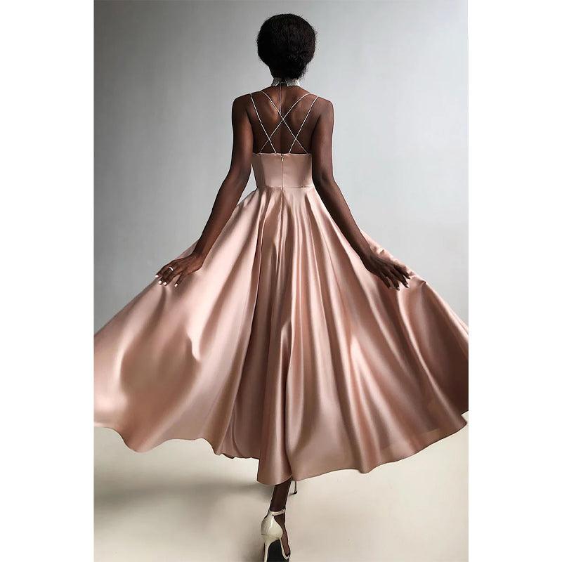 Robe de soirée simple à bretelles spaghetti et col en V 