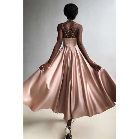 Robe de soirée simple à bretelles spaghetti et col en V 