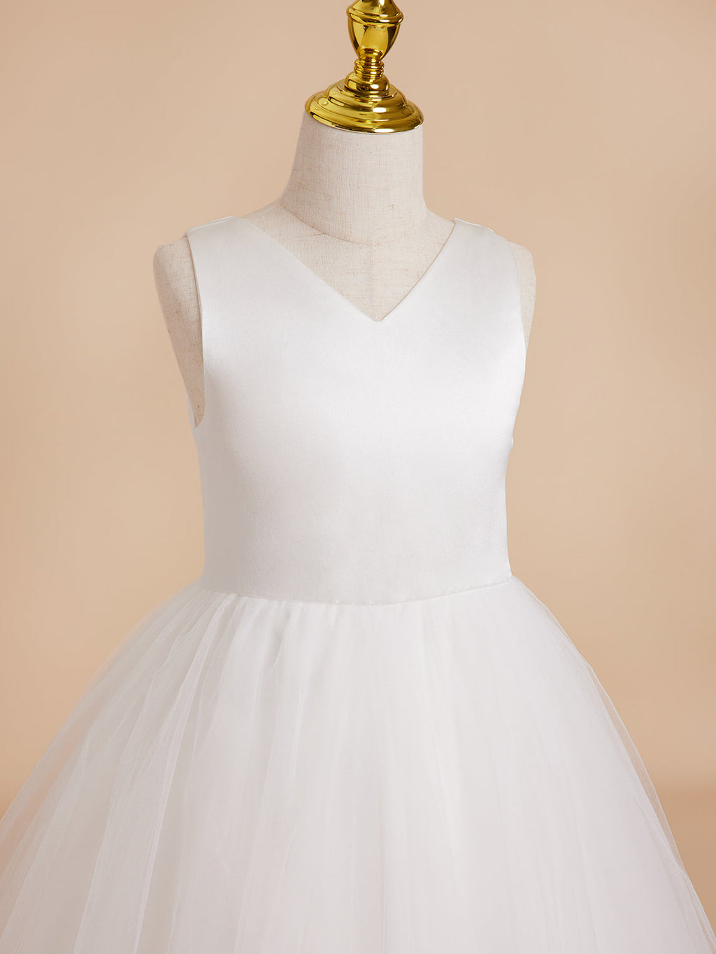 Vestido clásico blanco de corte A sin mangas para niña de las flores, de satén y tul 